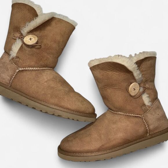 Ugg Bailey Button chestnut boots - Picture 1 of 8